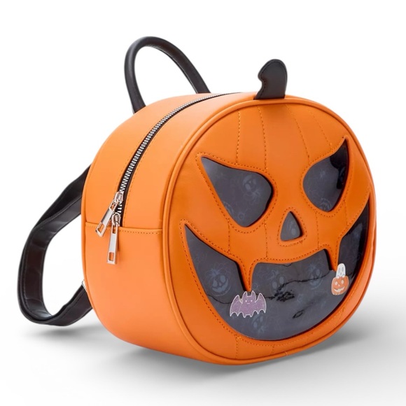 Hot Topic Handbags - Jack-O-Lantern Pumpkin Figural Pin Collector Backpack - NWT